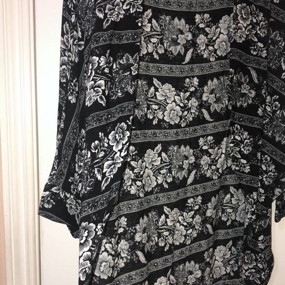 Extraordinary - Picture 4 of 6